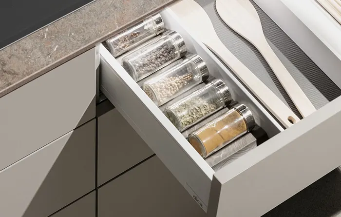 Una cuina on tot està en el seu lloc: adeu al desordre i al moviment constant - Esteve Estudi Cuina i Bany - Sabadell