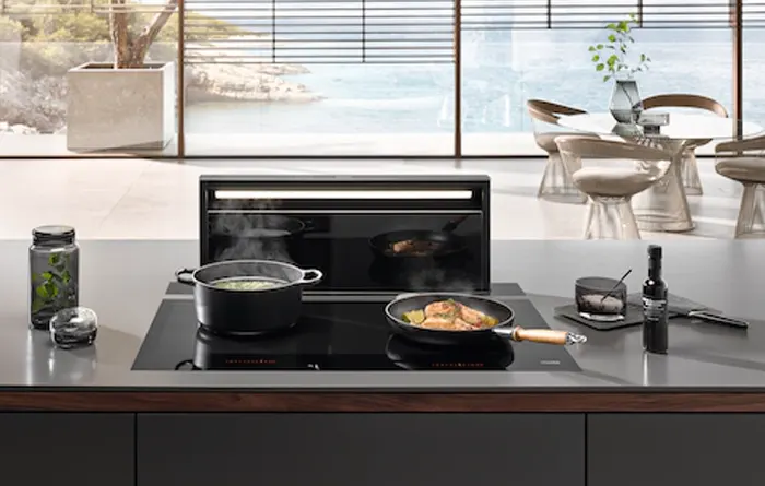 Un toc subtil o una peça central: la campana integrada que encaixa en el teu estil  - Esteve Estudi Cuina i Bany - Sabadell