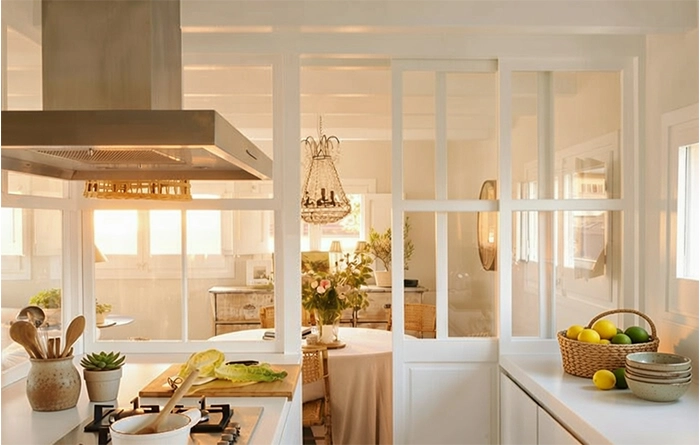 Cuines obertes… sí o no en 2026? Avantatges reals i errors comuns - Esteve Estudi Cuina i Bany - Sabadell